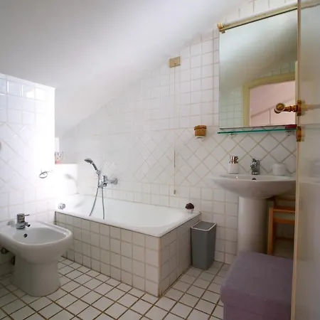 Design In Center With Terrace Daire